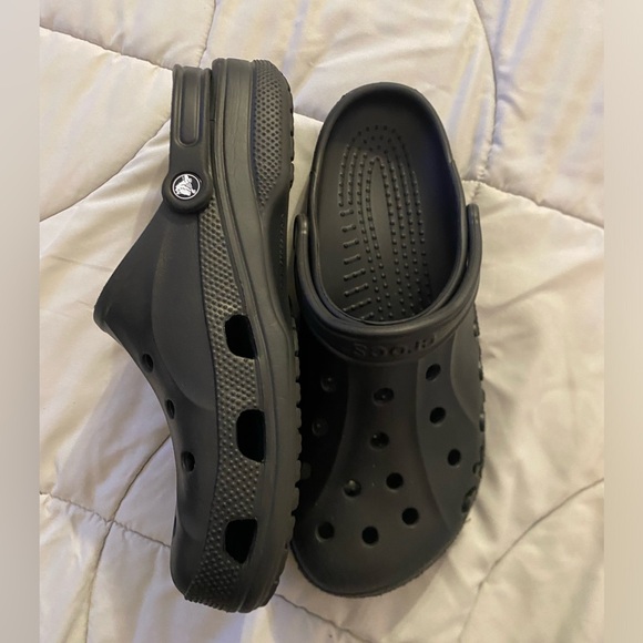 Men’s black crocs - Picture 4 of 5